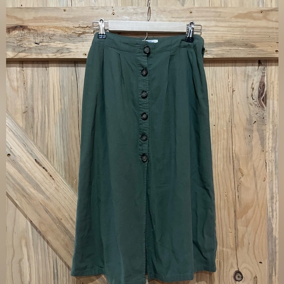 MIDI skirt - Picture 1 of 2